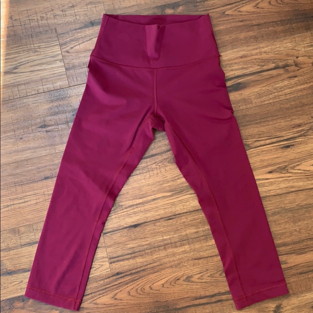Lululemon Wunder Under crop 21”